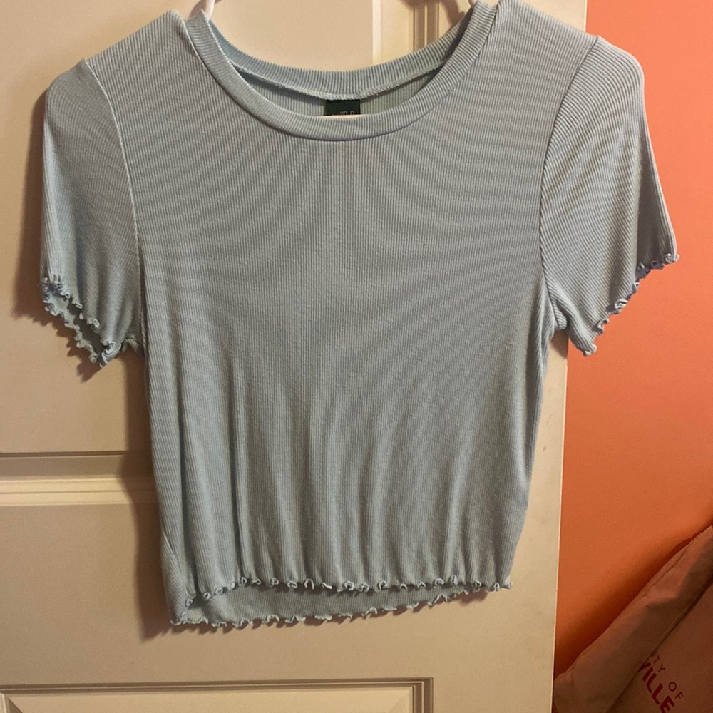 Blue semi-cropped baby tee. Wild Fable women’s size Medium.